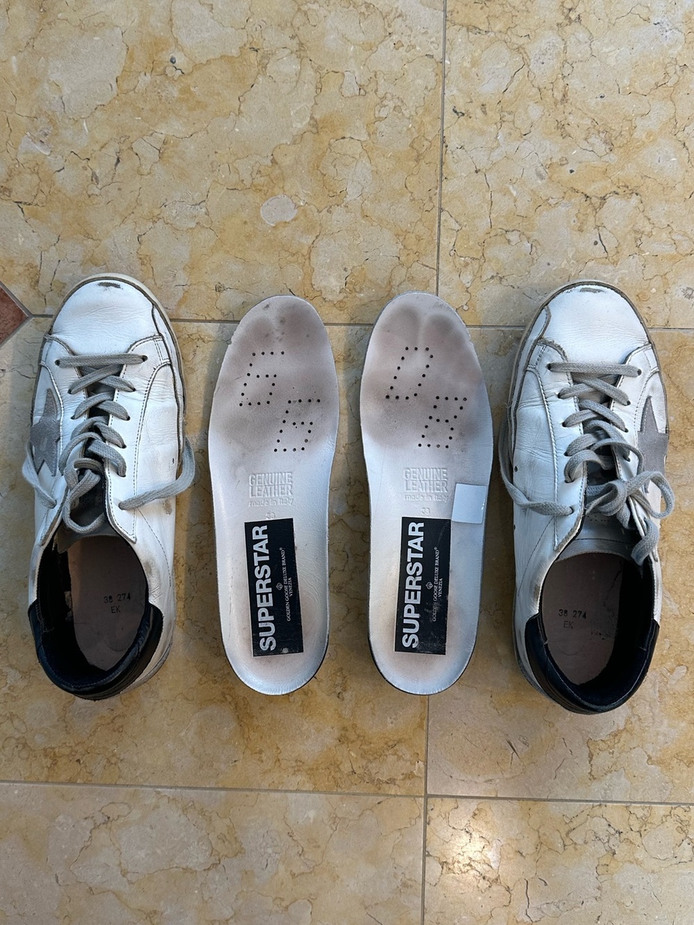 Golden Goose Women’s Super-Star low-top sneakers in black/white - Picture 12 of 13